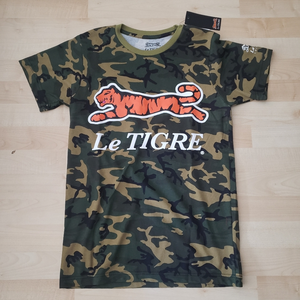 Brans new Men's LE TIGRE Tshirt